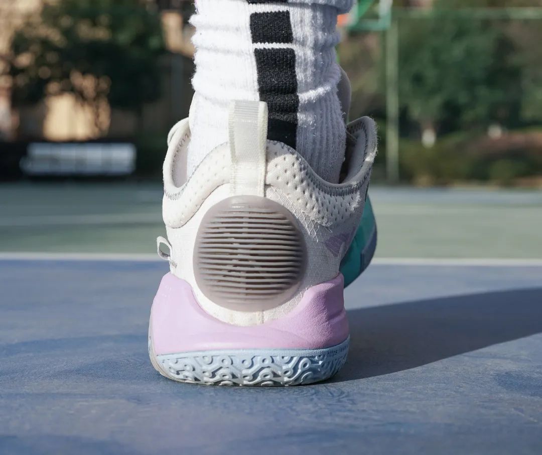 李宁全城9青年版有啥区别,李宁全城9玩具总动员测评