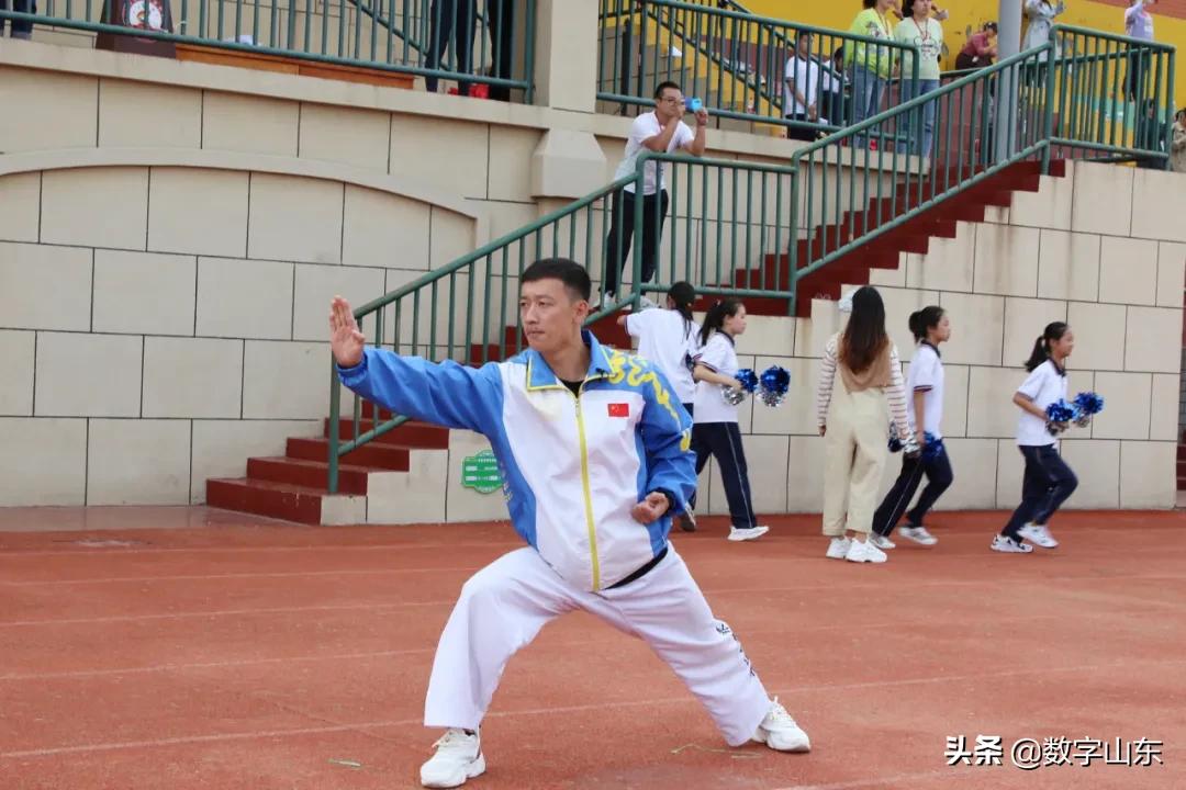 悦享运动燃梦青春,乐享运动筑梦未来运动会