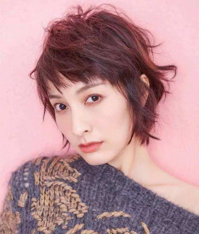 女生为啥发际线秃了,30岁发际线变秃