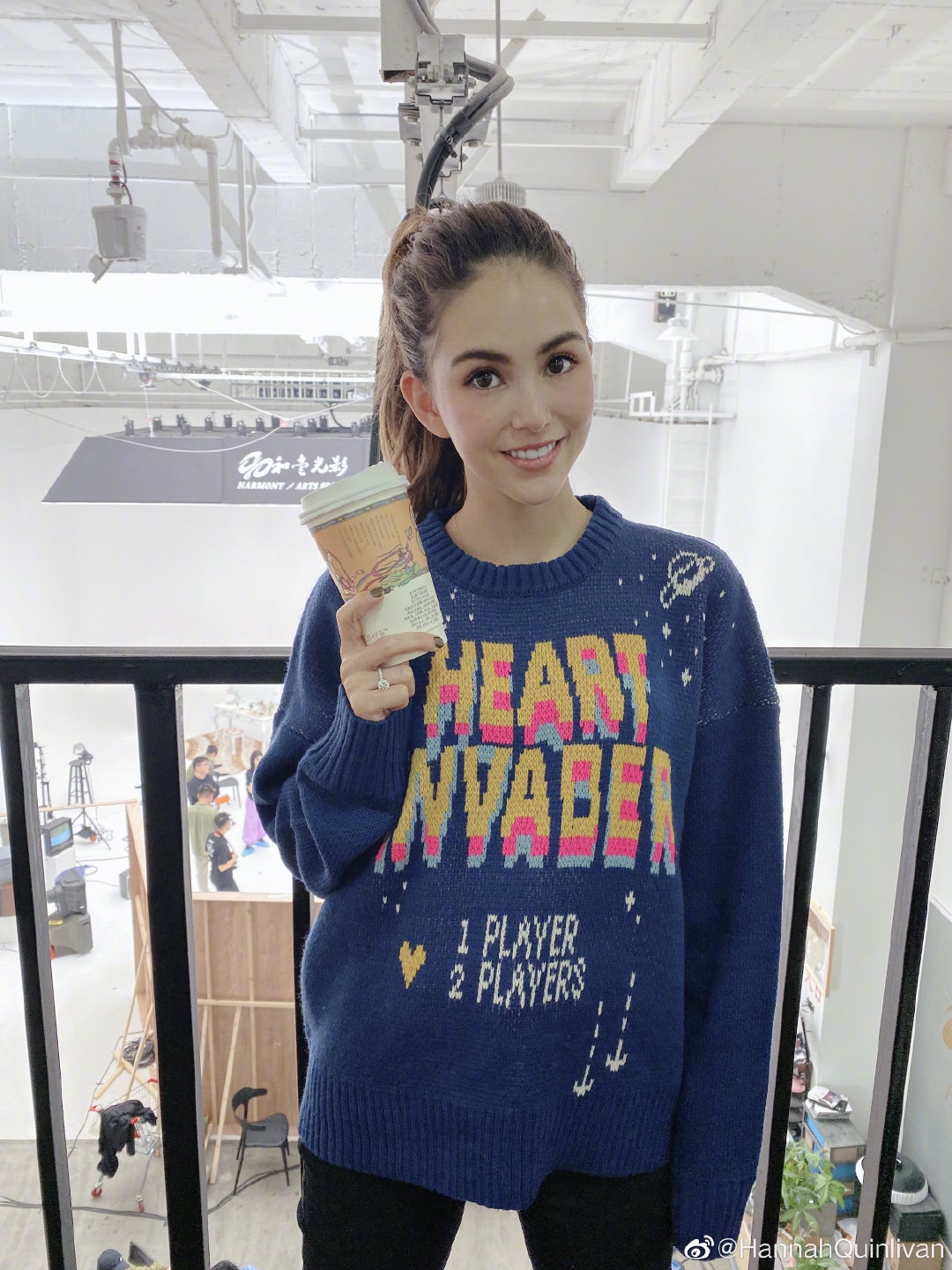 周杰伦晒昆凌美照庆结婚周年,周杰伦和昆凌曝光第一张孕妇装