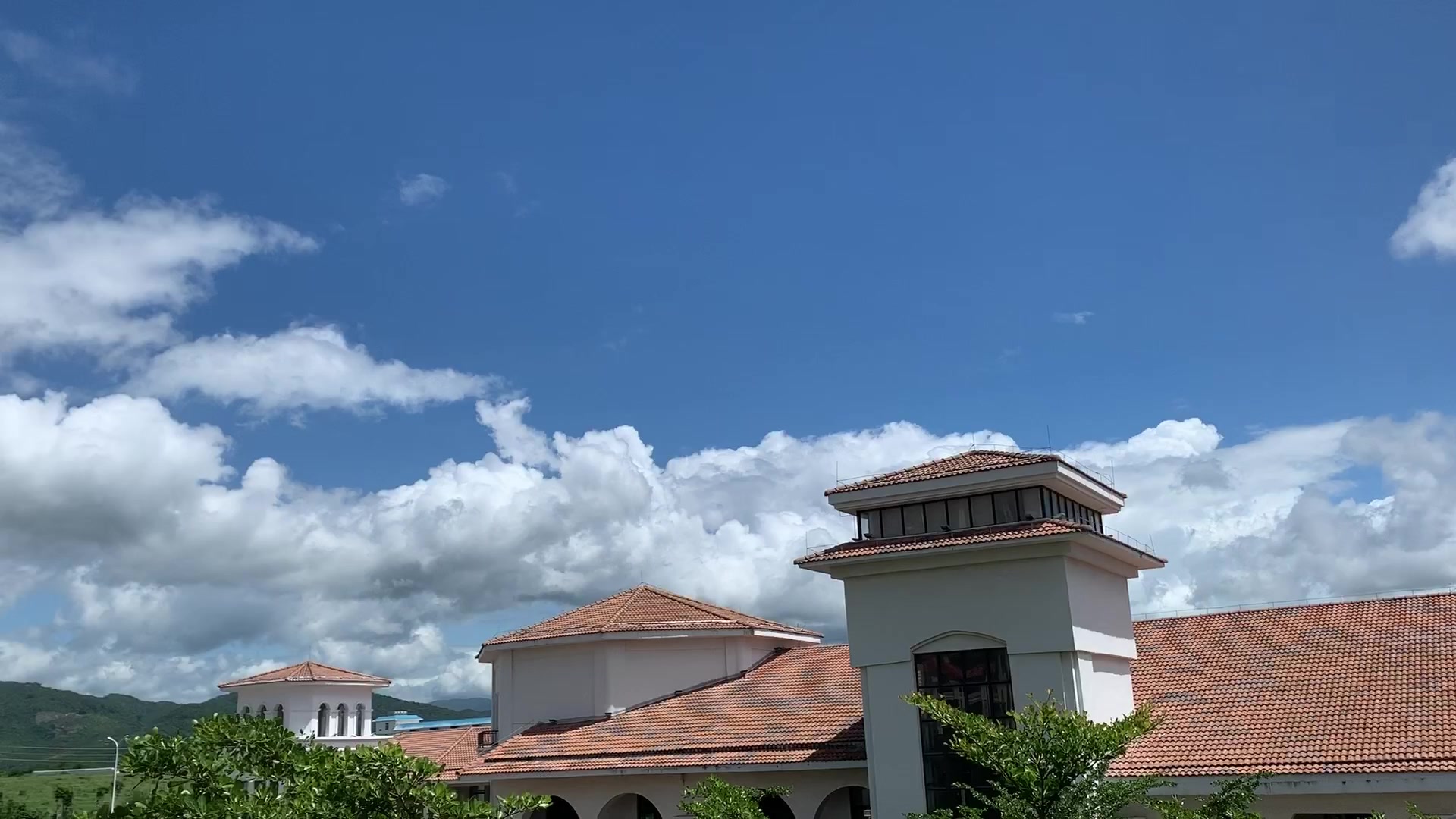 别上当三亚旅游的坑点大揭秘,去三亚旅游到底要去哪里玩呢