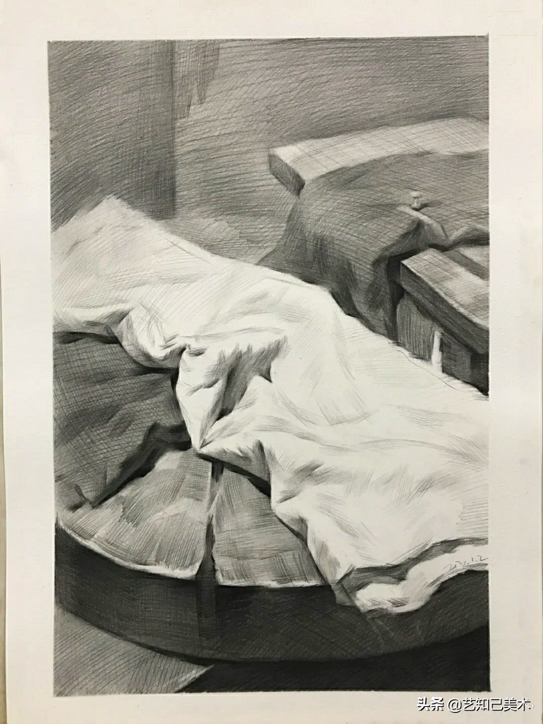 素描衬布如何画好,素描画衬布的正确方法