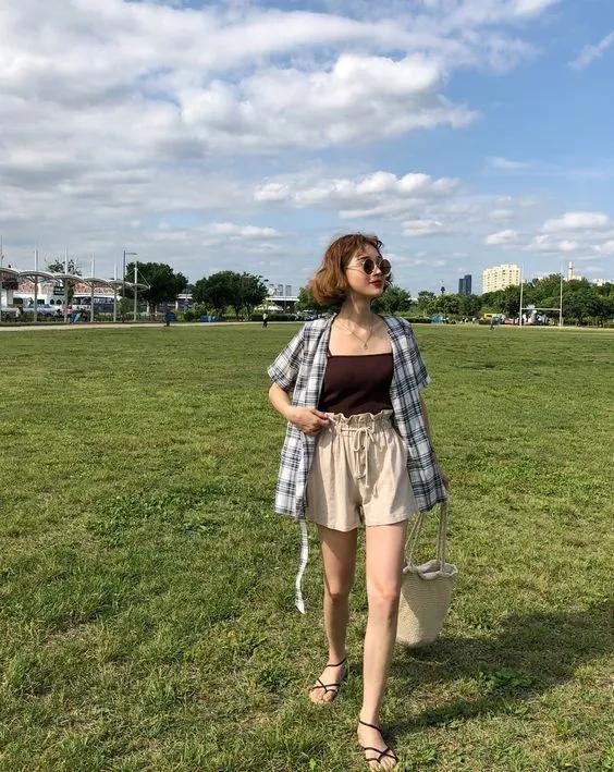 上短下长不露腿t恤穿搭夏季,显瘦t恤短裤穿搭