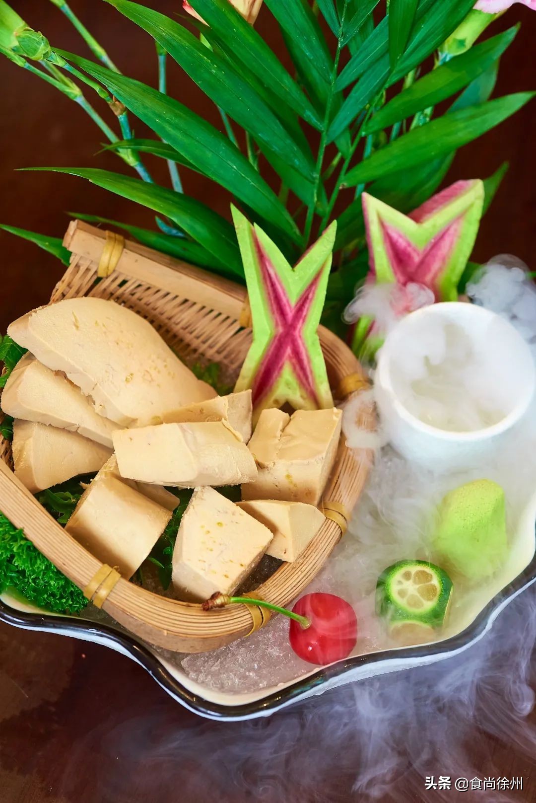 徐州张柏芝一秒到日本？其实正在吃日料，和服免费穿，过足cos瘾