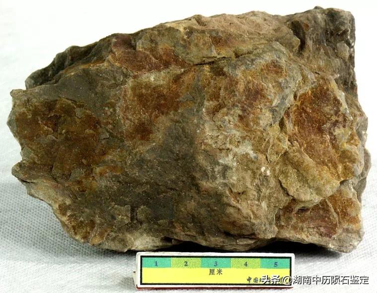 月球陨石与地球矿石的区别,月球陨石和矿石有什么区别