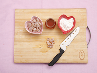 适合8个月长了两颗牙的宝宝辅食,宝宝辅食有助于牙齿生长