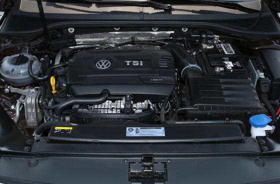 帕萨特迈腾哪个更有档次一点,帕萨特迈腾到底哪个贵