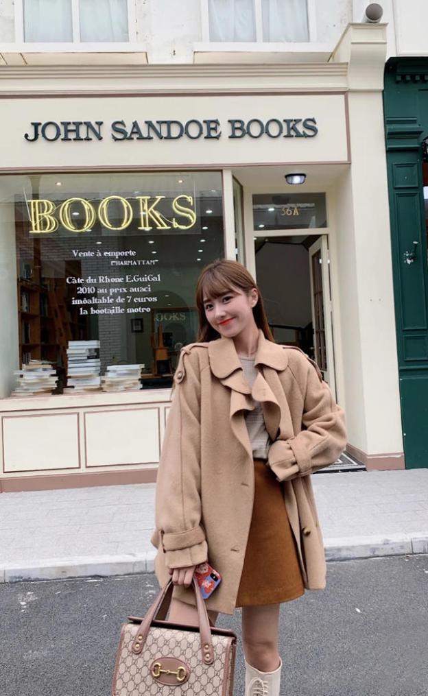 驼色是今年的流行色吗,米驼色和奶茶色哪个颜色好看