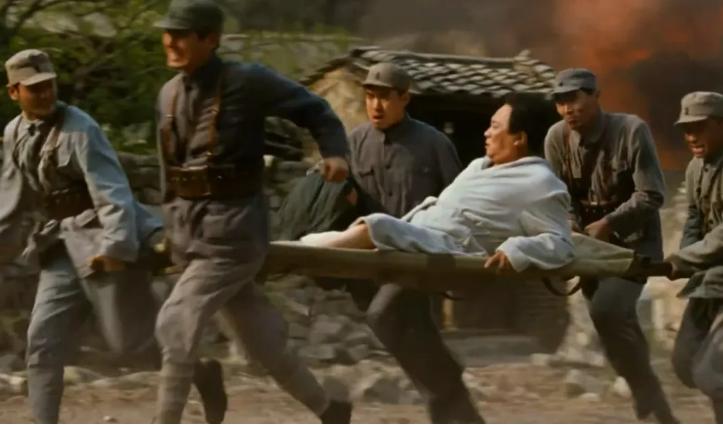 1948年毛主席遭精准轰炸，九死一生，一封电报让内鬼浮出水面