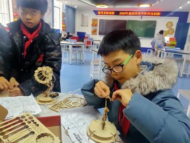 科学工作室里的“问题银行”