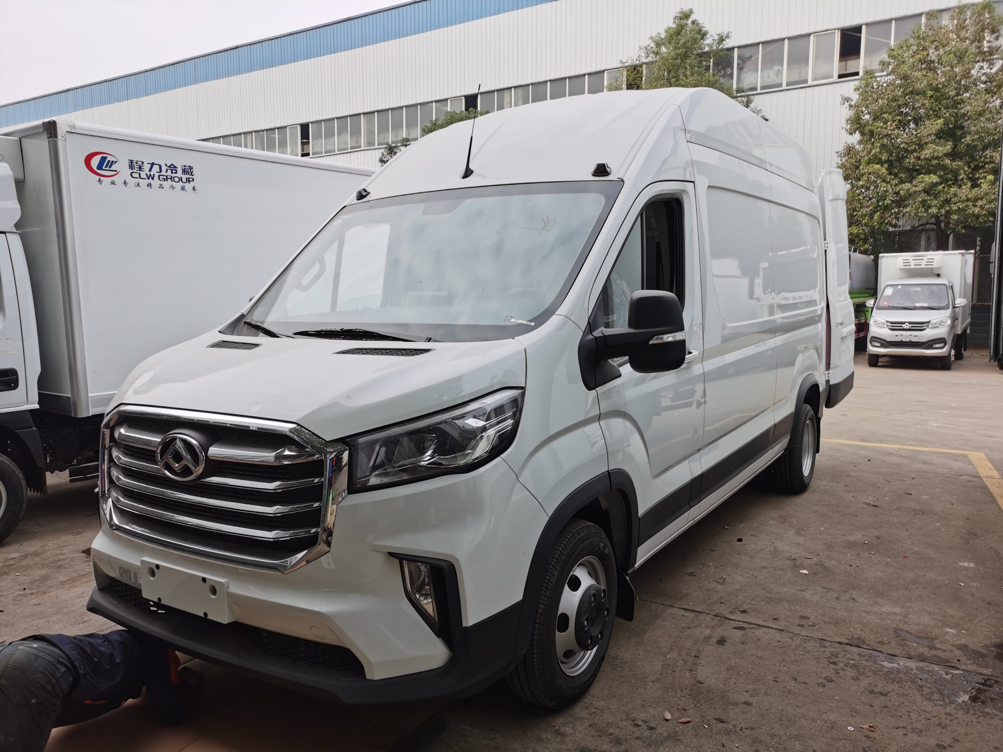 上海大通v90物流版,上汽大通v90货运版多少吨