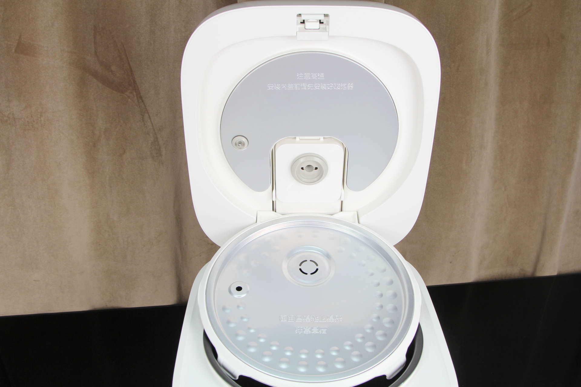 国产电饭煲跟进口电饭煲对比实验,苏泊尔电饭煲哪款煮饭最香最好吃