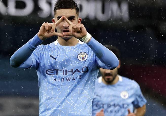 足球小将10次进球10次助攻全集,七球两助攻