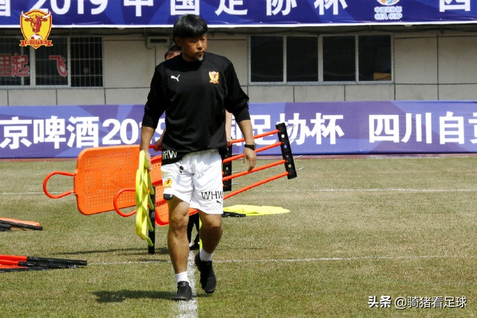 九牛引进8名新援,四川九牛内外援最新足球消息