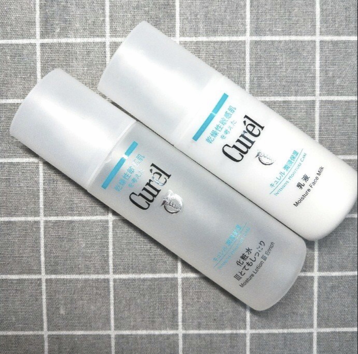 皮肤暗沉细纹毛孔粗大用什么水乳,皮肤暗沉细纹毛孔细腻用什么水乳