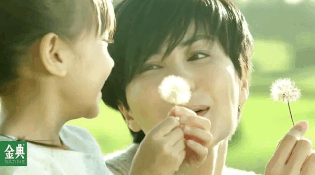 王菲经典广告照片,发几张王菲在90年代初做的广告