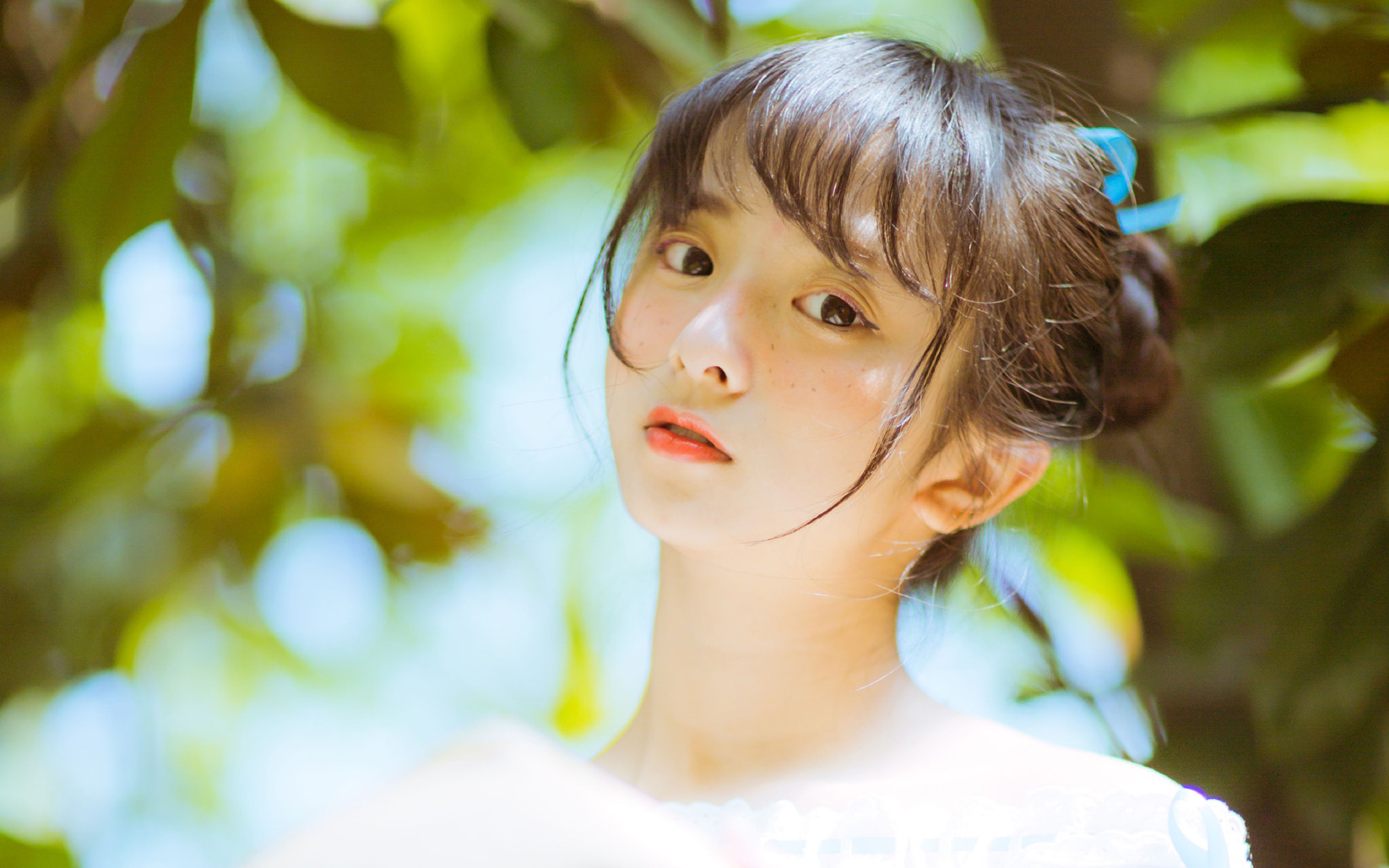 男人说忙不主动联系你还说要理解,男人总说忙不联系女人是什么意思