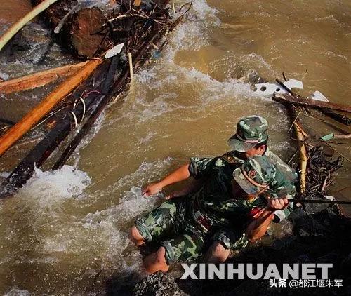 汶川地震十二周年：100张记录汶川地震的照片