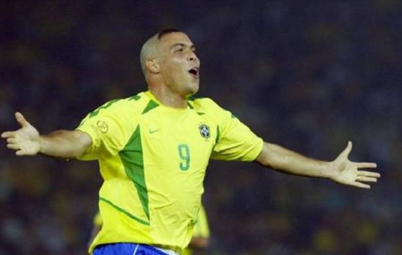 足坛十大经典庆祝动作,足坛十大标志性的球星动作