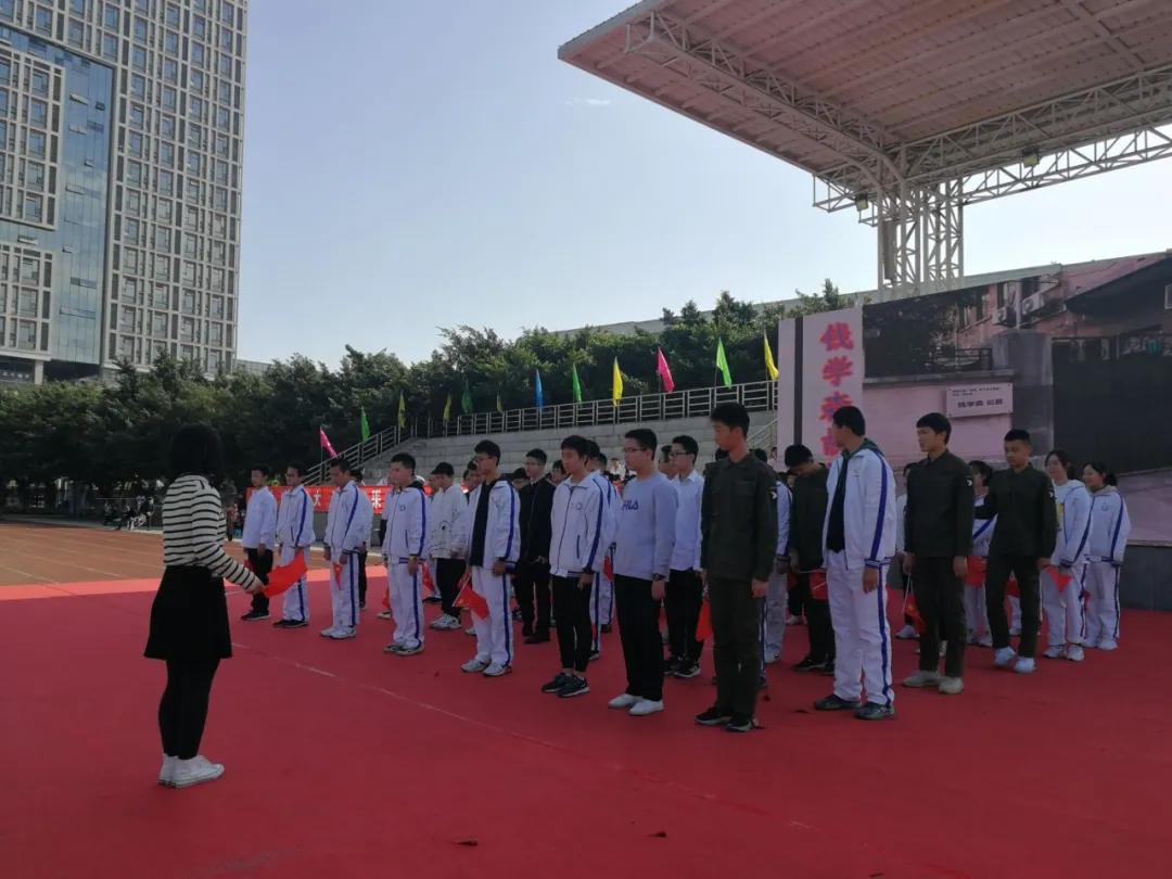 机器人在技能大赛上尬舞,世界机器人舞冠军挑战赛