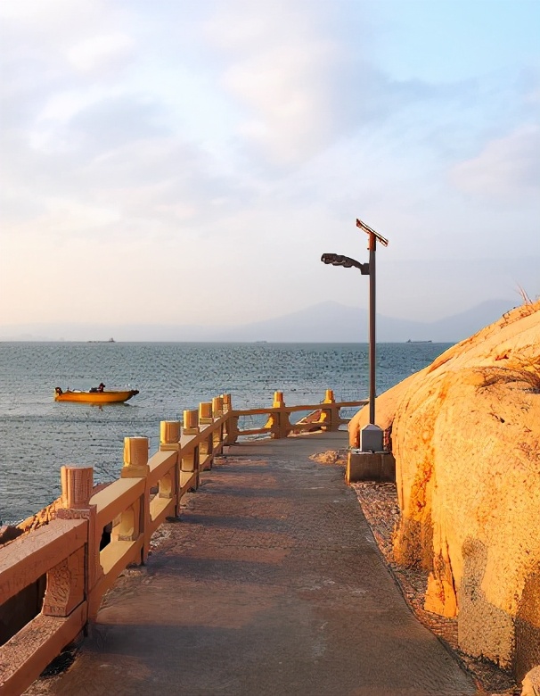 奇特的海岛风光海上明珠,一座小岛藏着不为人知的绝美风景