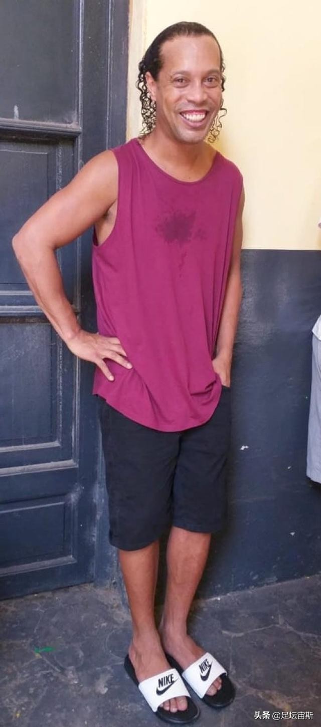 小罗c罗同框照片,大罗庆祝生日