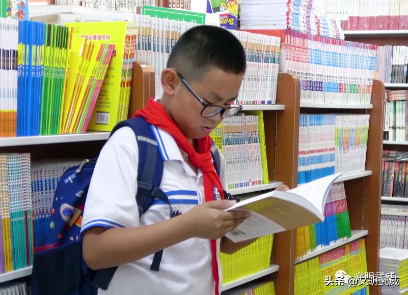 石培昊和民勤的小学生,孝心少年石培昊的事迹