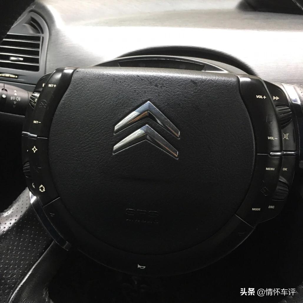 雪铁龙世嘉2.0手动挡的优缺点,雪铁龙世嘉两厢手动2.0优缺点