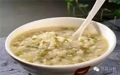 推荐九款冬季暖胃养生粥,秋季润肺养胃推荐10款养生粥