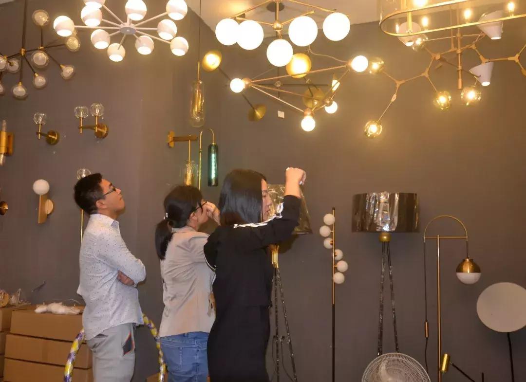 开元灯饰城哪家拿货便宜,开元灯饰批发市场怎么样