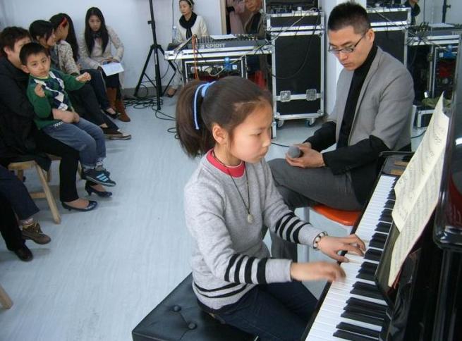 很烧钱的专业有哪些,大学最烧钱的专业普通家庭谨慎