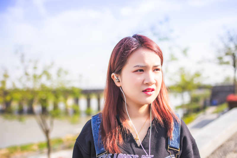 情怀平头塞新品，15mm大振膜，可换线设计，1099元的它你会喜欢吗