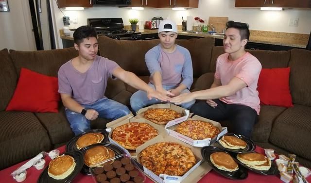 哑铃健身训练计划饮食,哑铃每周高级锻炼计划