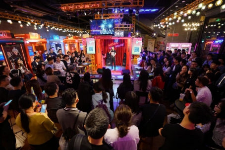 全民k歌是一个开放的大舞台,来全民k歌让你唱出好听的声音