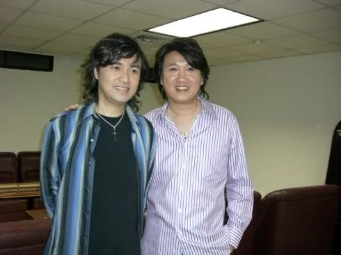 被不伦恋毁掉的乐坛“好男人”