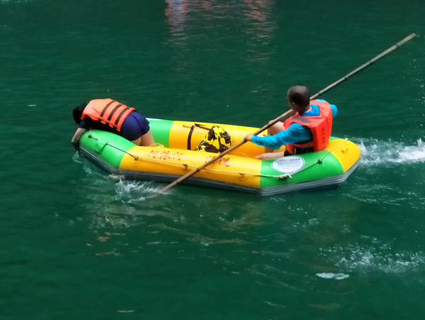 彭水阿依河旅游路线,重庆彭水阿依河漂流双人行攻略