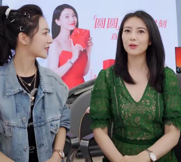 薇娅和女明星的合影,薇娅和明星同台