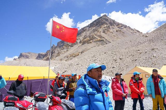 珠峰高度为什么和上次差别那么大,世界公认的珠峰高度