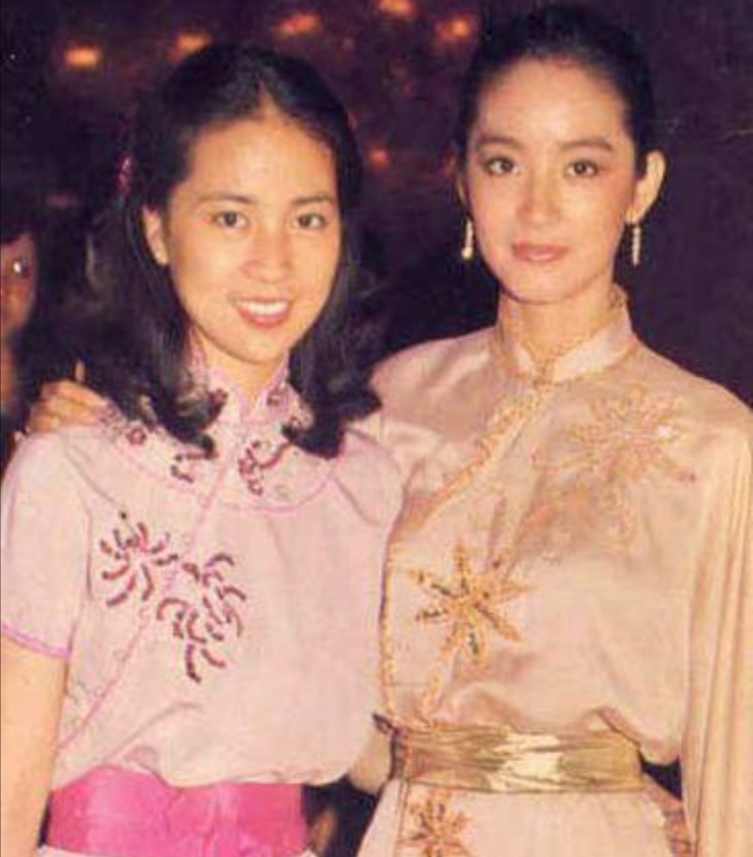 从伴舞女郎到影后，嫁功夫巨星拥有上亿身家，62岁却遭儿子入狱