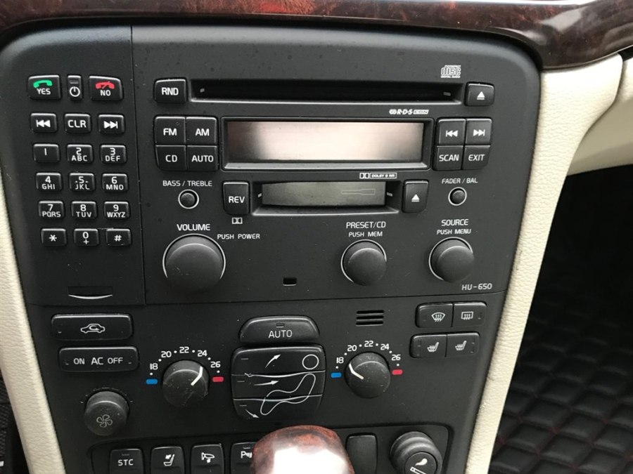 08年沃尔沃s803.0t油耗,沃尔沃s80和s90有什么大区别