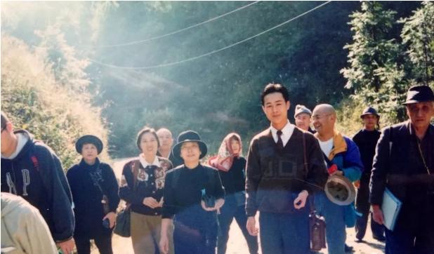 这部电影终于逆袭了！这位实力派演员，到底扯下了谁的“遮羞布”