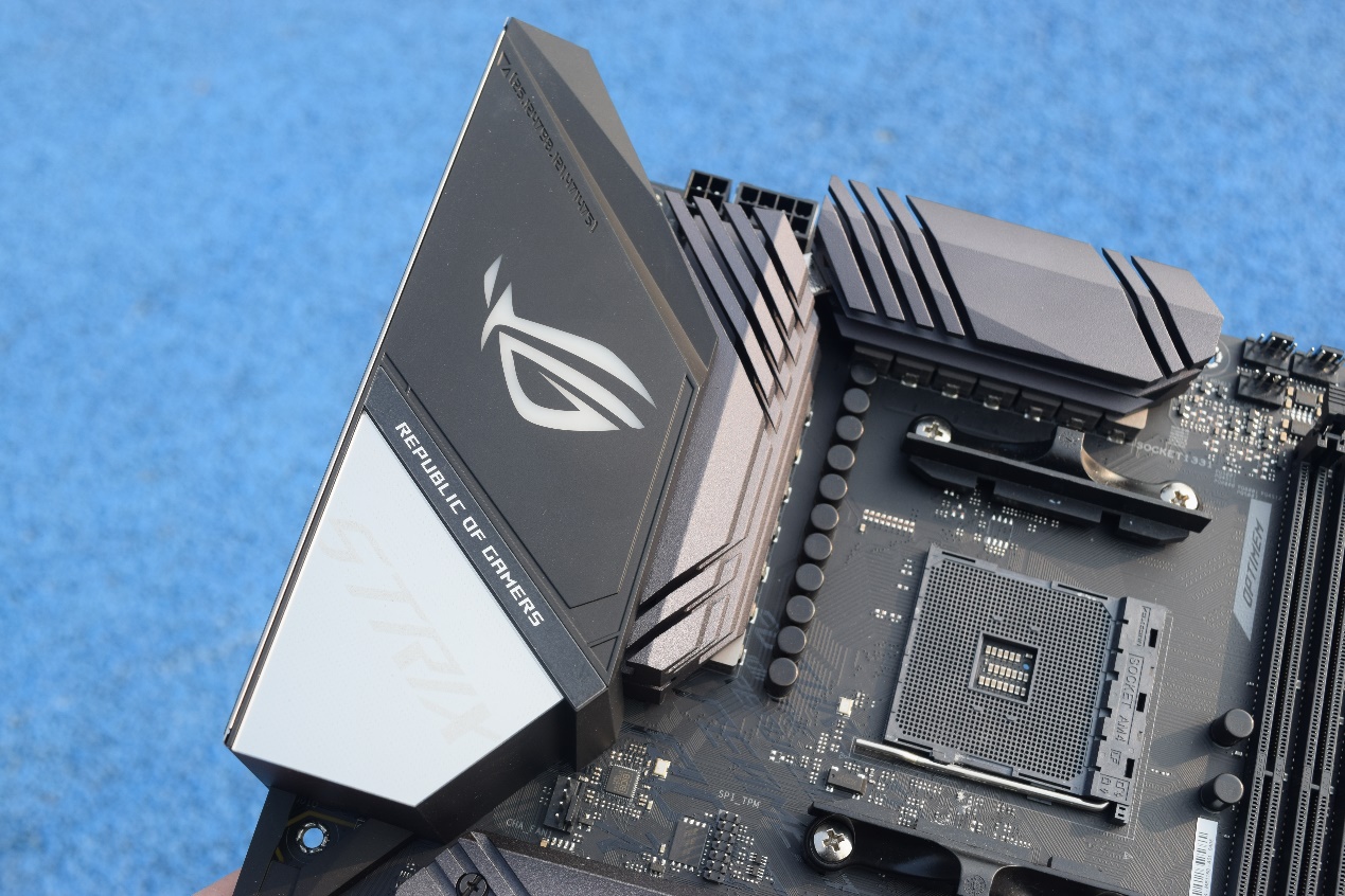 rogstrixx570-ggaming璇勬祴,rogstrixx570-egaming涓绘澘瓒呴