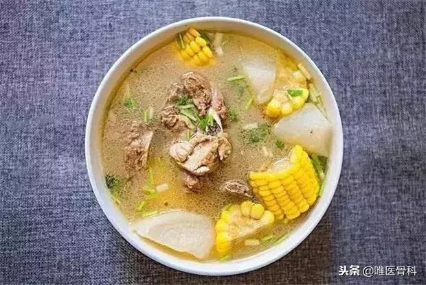 别再喝骨头汤了！这5种食物才真正补钙