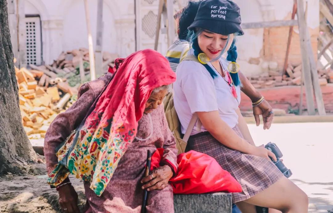 这个微笑国度，见人就夸漂亮，300元就能在天空滑翔