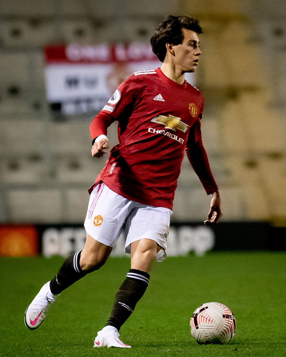 红魔转会窗官宣,红魔首发阵容