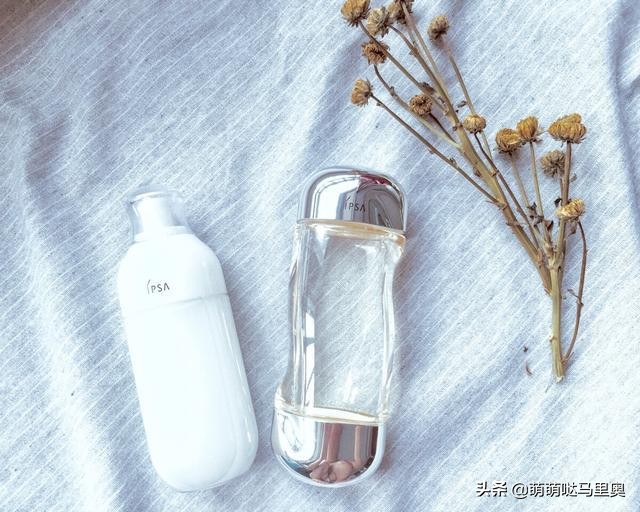 补水效果好的爽肤水适合油性皮肤,好用的爽肤水收缩毛孔补水推荐