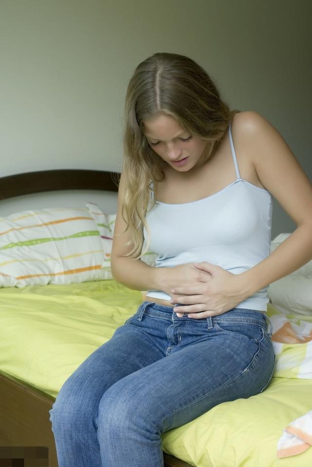 女性经常用避孕凝胶的危害有哪些,女性放药避孕对身体的危害