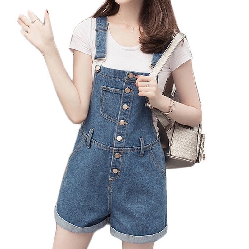 还在穿阔腿裤的你可能不知道，时髦精都悄悄穿起了束脚裤和背带裤