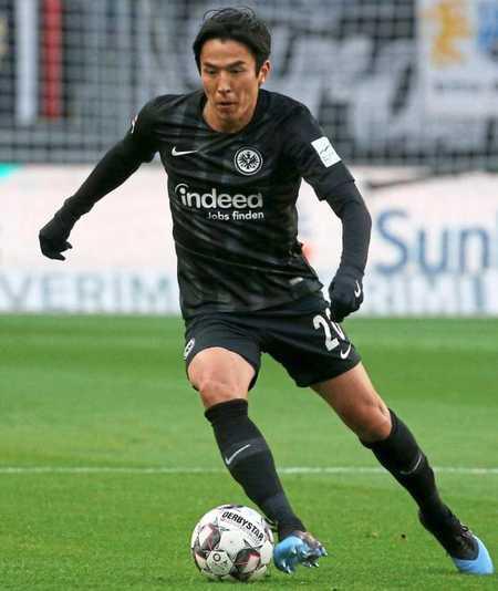 见证坚持与忠诚，两位德甲老将的足球人生