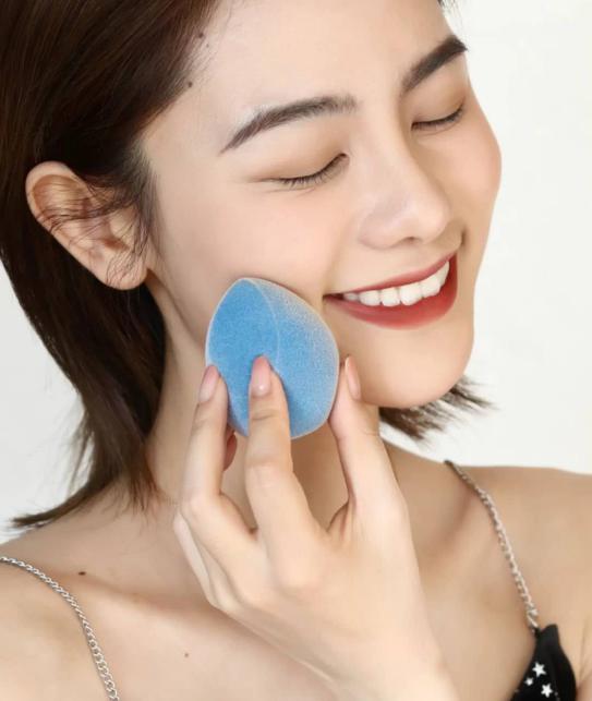 粉扑美妆蛋化妆海绵哪个好用,美妆蛋粉扑化妆刷使用方法